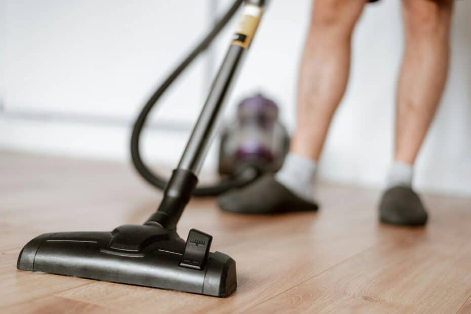 Wet Dry Vacuum Cleaner for Hard Floor